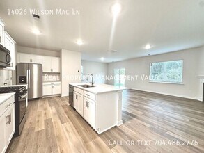 14026 Wilson Mac Ln in Charlotte, NC - Building Photo - Building Photo