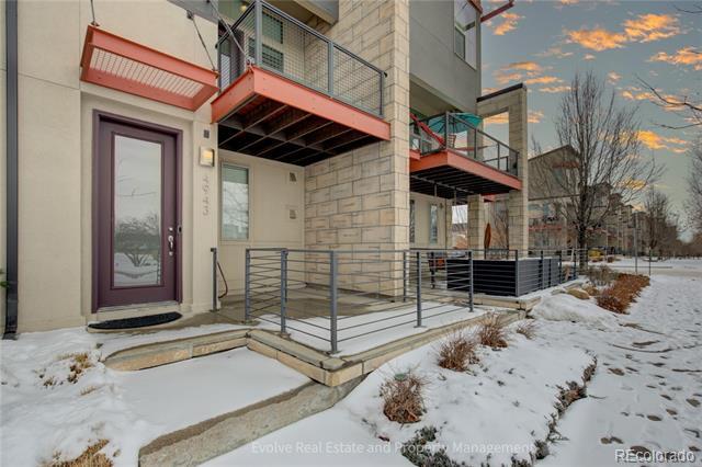 4943 Valentia St in Denver, CO - Building Photo - Building Photo