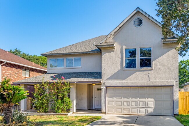 9631 Hillside Trail in San Antonio, TX - Building Photo - Building Photo