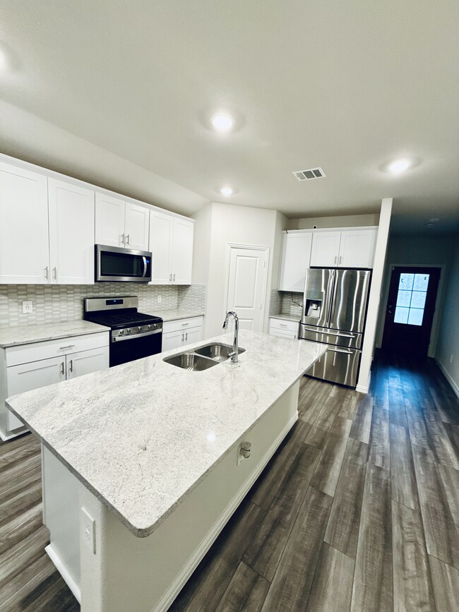 property at 2363 Aspen Hl Dr