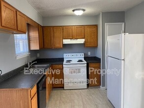 208 Diecks Dr in Elizabethtown, KY - Building Photo - Building Photo