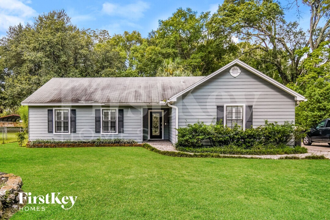 1332 Lamboll Ave in Jacksonville, FL - Building Photo