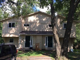 3914-3916-3916 S Rock Quarry Rd in Columbia, MO - Building Photo