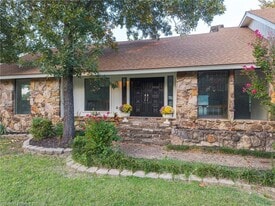 9609 Jenny Lind Rd in Fort Smith, AR - Building Photo