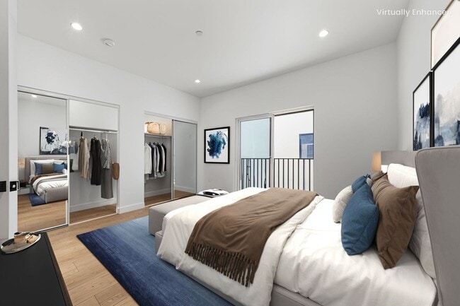 1376 Edgecliffe Dr in Los Angeles, CA - Building Photo - Building Photo