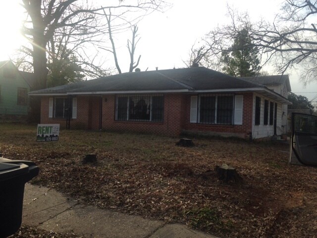 3317 W College St in Shreveport, LA - Building Photo