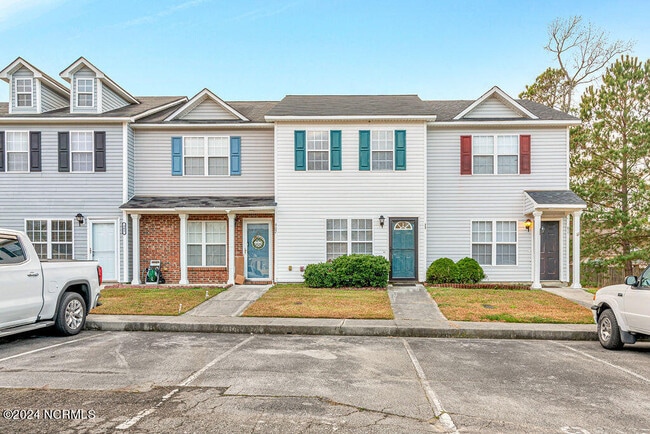 property at 909 Timberlake Trail