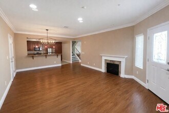 1101 East Ave in Burbank, CA - Building Photo - Building Photo