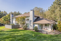 Jasper Place by Trion Living in Beaverton, OR - Foto de edificio - Building Photo