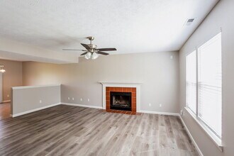 12030 Bearsdale Dr in Indianapolis, IN - Building Photo - Building Photo