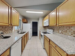 12765 Ohio Woods Ln in Orlando, FL - Building Photo - Building Photo