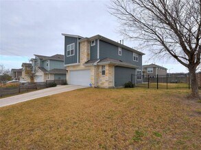 2225 Maxwell Ln in Austin, TX - Building Photo - Building Photo