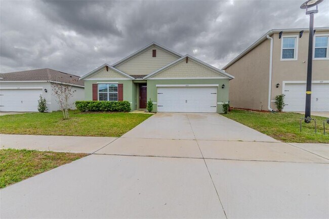1031 August Sky Dr in Deltona, FL - Building Photo - Building Photo