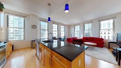 70 Lincoln St, Unit L310 in Boston, MA - Building Photo - Building Photo