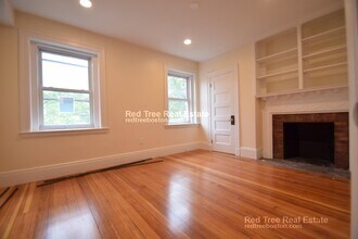 1616 Beacon St, Unit 2 in Brookline, MA - Building Photo - Building Photo