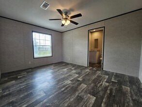 1027 Myakka Dr in North Fort Myers, FL - Building Photo - Building Photo