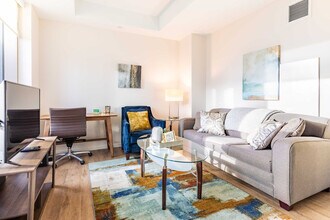 131 Seaport Blvd in Boston, MA - Building Photo - Building Photo