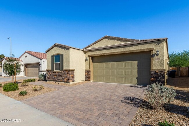 property at 1017 S 7th St