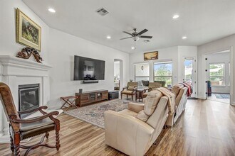 1034 Jacksdaw Dr in Austin, TX - Building Photo - Building Photo