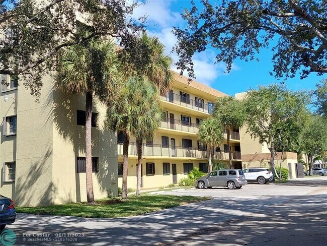 property at 367 S Federal Hwy