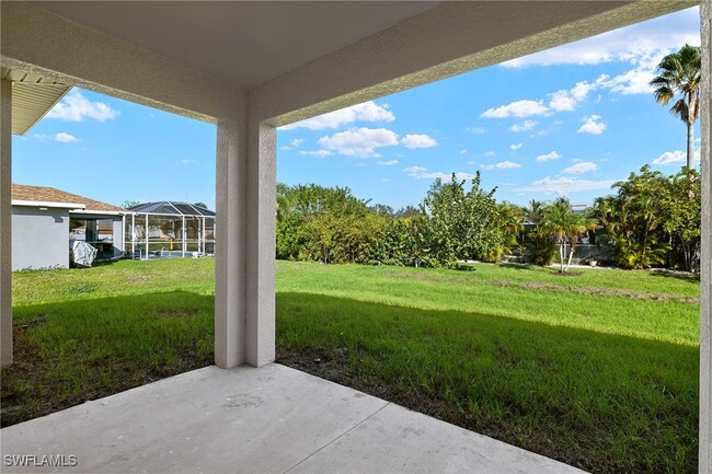 3722 12th St W in Lehigh Acres, FL - Building Photo - Building Photo