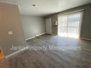 3040 Chicago Rd in South Chicago Heights, IL - Building Photo - Building Photo