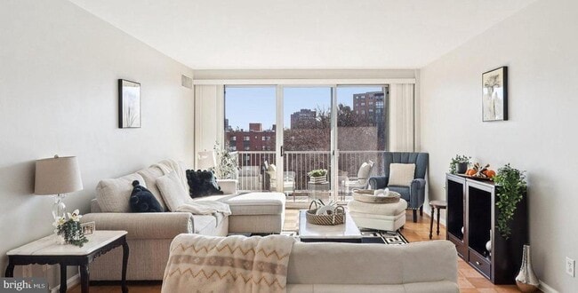 property at 4977 Battery Ln