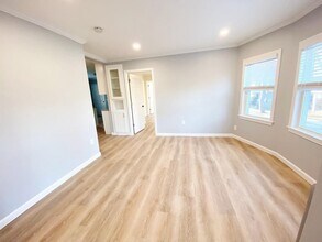 1 Vincent Ave in Belmont, MA - Building Photo - Building Photo