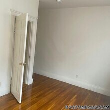 19 Mora St in Boston, MA - Building Photo - Building Photo