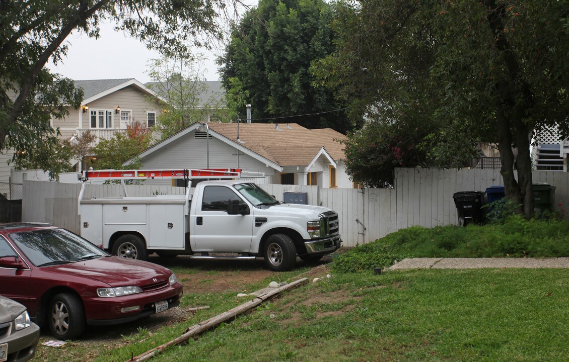 368--372 N Avenue 53 in Los Angeles, CA - Building Photo