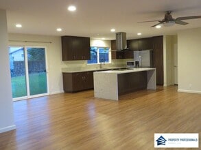 500 Kaanini St in Hilo, HI - Building Photo - Building Photo