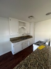 370-370 W Truslow Ave in Fullerton, CA - Building Photo - Building Photo