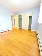 6945 W Belmont Ave, Unit 2R in Chicago, IL - Building Photo - Building Photo