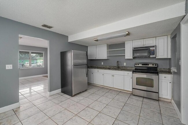 235 Palmetto Ave NW in Winter Haven, FL - Building Photo - Building Photo