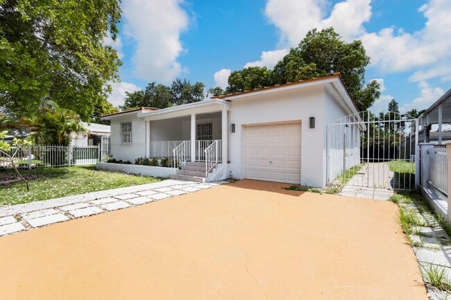 property at 2350 SW 2nd St