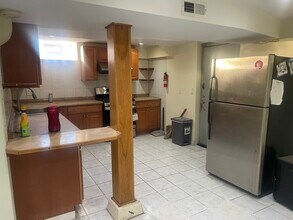 1744 W Foster Ave, Unit 1M in Chicago, IL - Foto de edificio - Building Photo