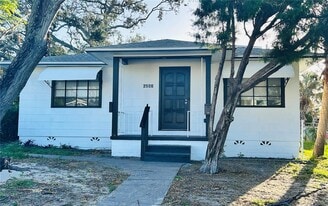 2506 Auburn St S in St. Petersburg, FL - Building Photo