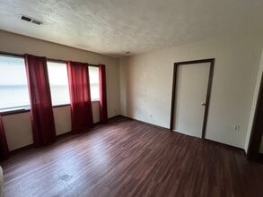 2614-23rd 1/2 23 1/2 Ave in Rock Island, IL - Building Photo - Building Photo