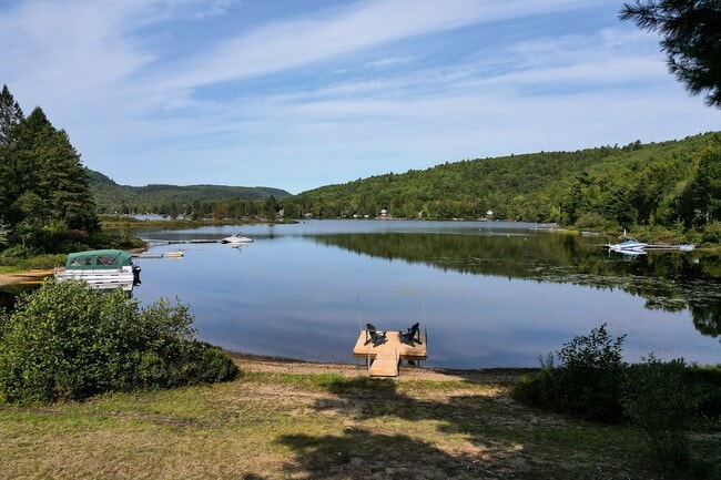 property at 159 Chem. du Lac Hénault N