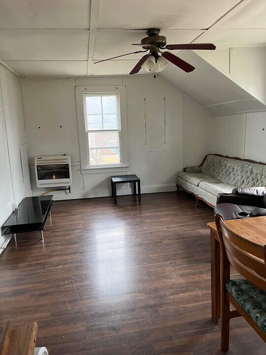 145 N Main St, Unit #2 Upper Photo