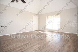 4433 N Stanton 507 in El Paso, TX - Building Photo - Building Photo