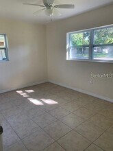 7341 Royal Palm Dr in New Port Richey, FL - Foto de edificio - Building Photo