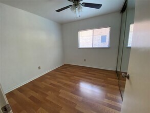 2714 Sherwood Hollow Ln in Houston, TX - Building Photo - Building Photo