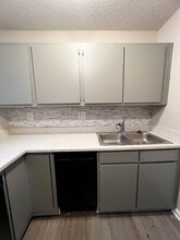 4931 Cotton Row NW in Huntsville, AL - Building Photo - Building Photo