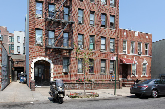 2013 69th St in Brooklyn, NY - Building Photo - Building Photo