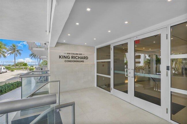 4141 Collins Ave in Miami, FL - Building Photo - Building Photo