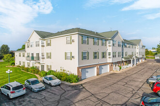 Autumn Woods Apartments in Sauk Rapids, MN - Building Photo - Building Photo