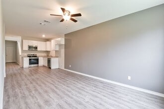 8001 Marydean Ave in Fort Worth, TX - Building Photo - Building Photo