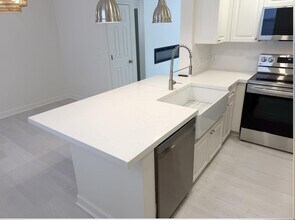 695 Hibiscus St in West Palm Beach, FL - Building Photo - Building Photo