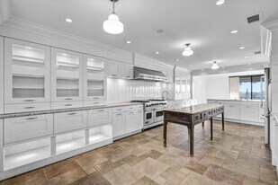 1115 Granville Dr in Newport Beach, CA - Building Photo
